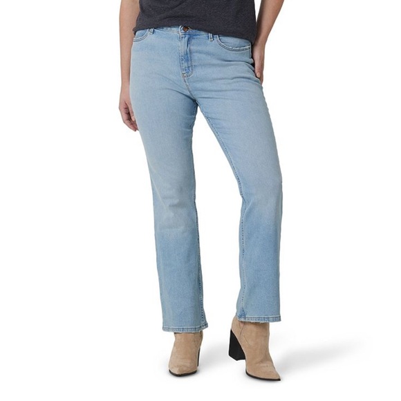 Wrangler Denim - Wrangler Women’s High-Rise Bootcut Jeans
Size: 14 / 32x32